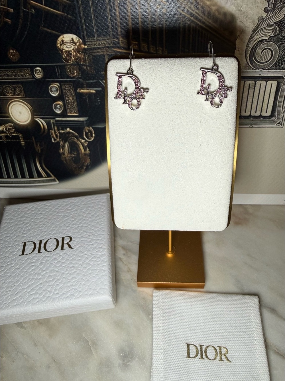 Christian Dior Hook Pierced Earrings 💖